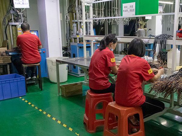 电子部四号生产线